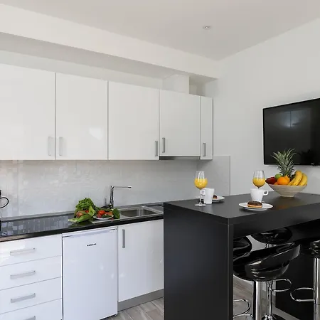 公寓 Siblings