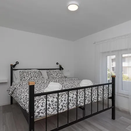Siblings Apartman Mokosica